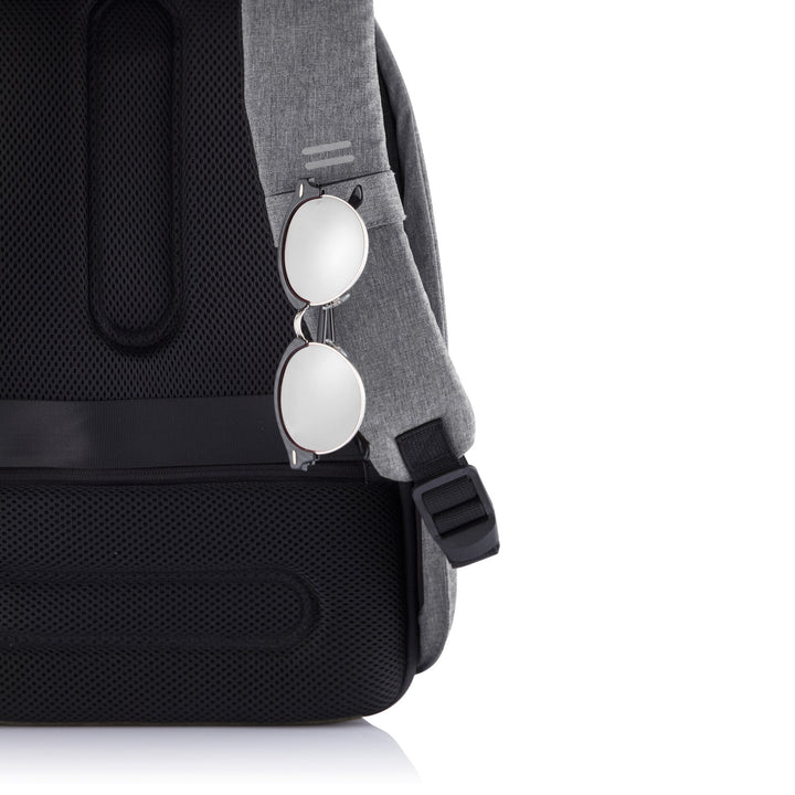 XD Design Bobby Hero | Suya Dayanıklı Sırt Çantası, 15" Laptop Uyumlu, 16 L