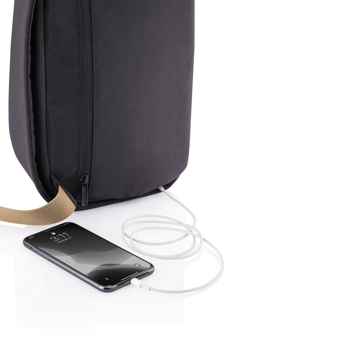 XD Design BobbySling | Suya Dayanıklı Hırsızlık Önleyici Tablet Bölmeli Sırt Çantası, 4 L