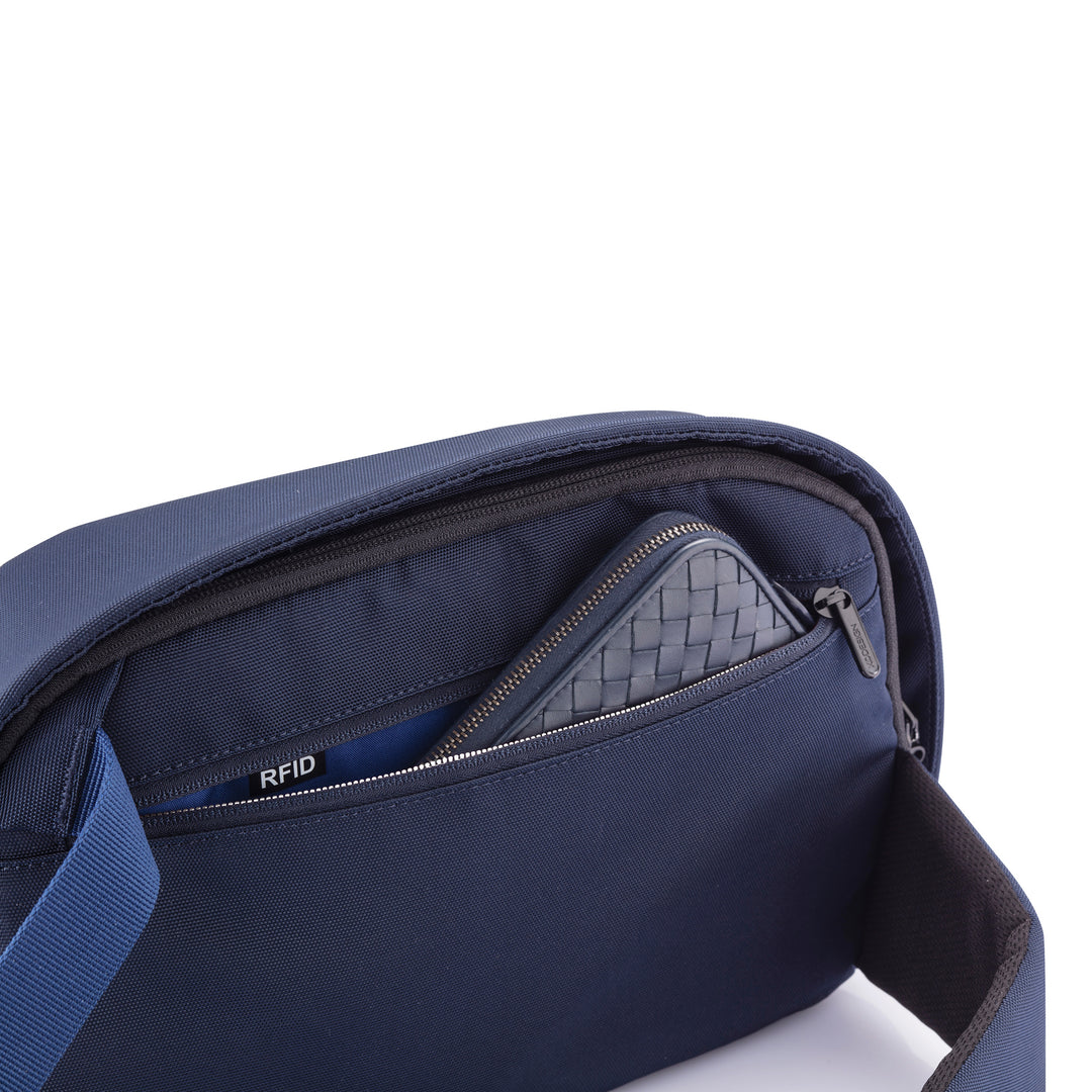 XD Design BobbySling | Suya Dayanıklı Hırsızlık Önleyici Tablet Bölmeli Sırt Çantası, 4 L
