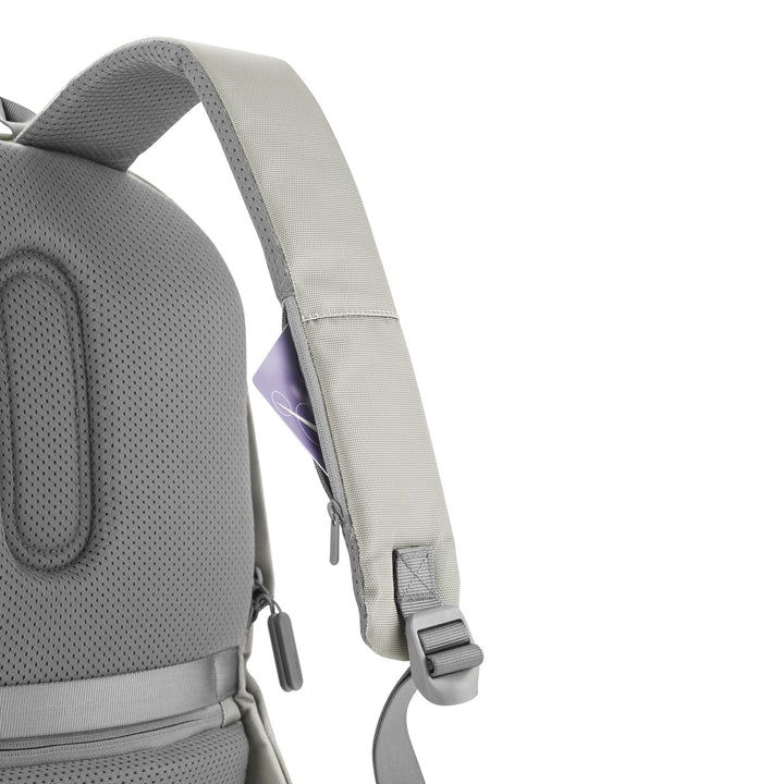 XD Design Bobby Soft | Suya Dayanıklı Sırt Çantası, 15" Laptop Uyumlu, 16 L