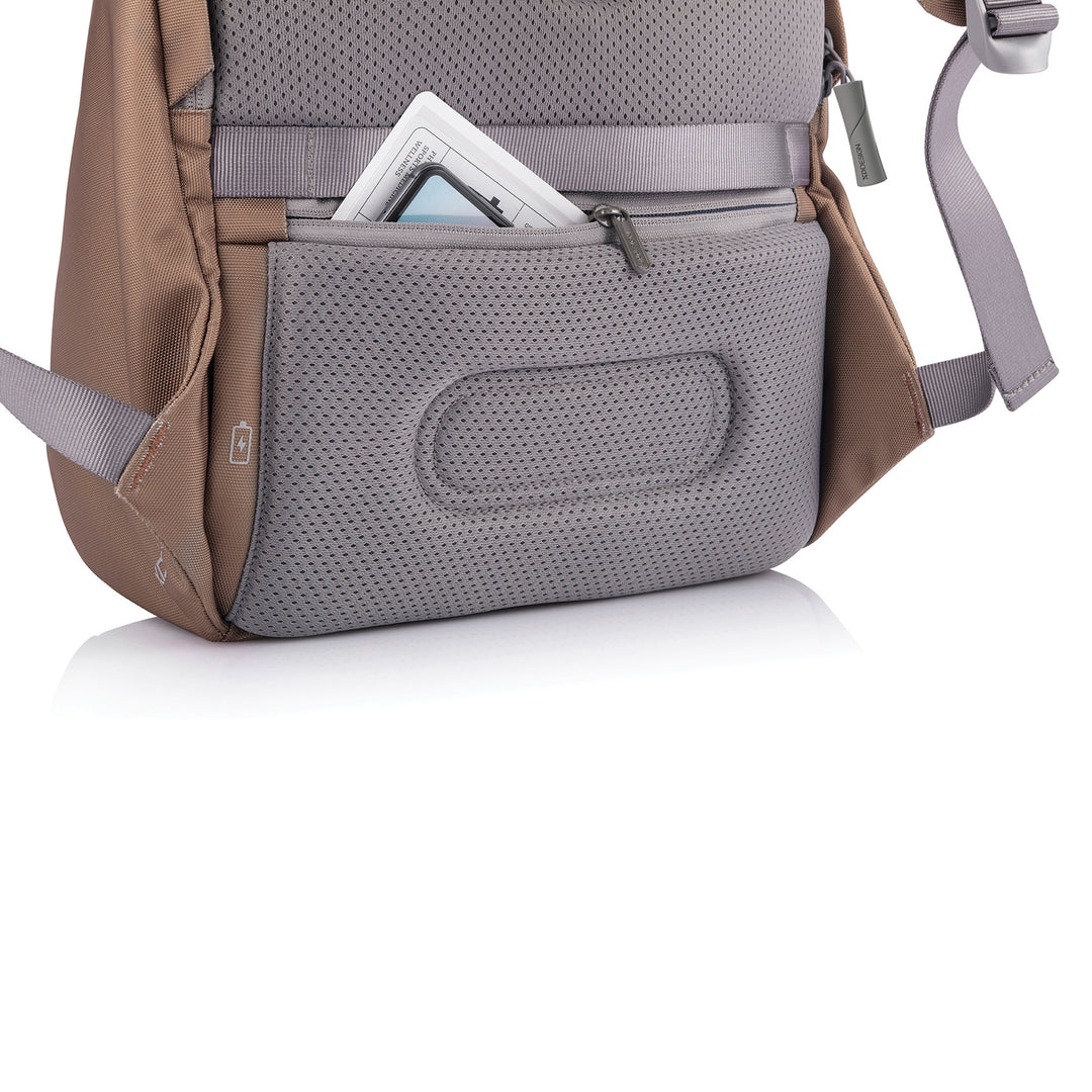 XD Design Bobby Soft | Suya Dayanıklı Sırt Çantası, 15" Laptop Uyumlu, 16 L