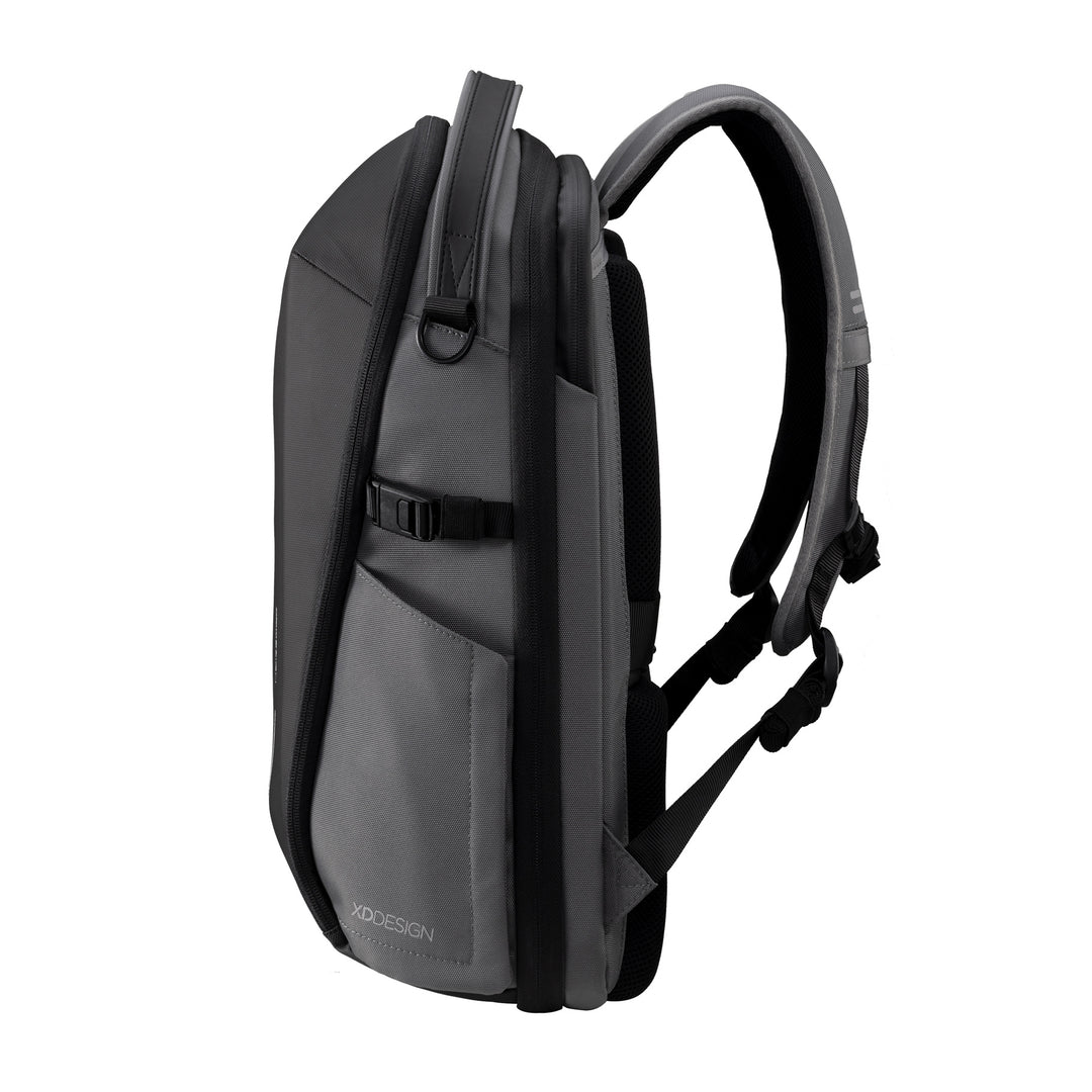XD Design BizzBackpack | 16" inç Laptop Uyumlu Genişleyebilir Sırt Çantası, 18L - 25L