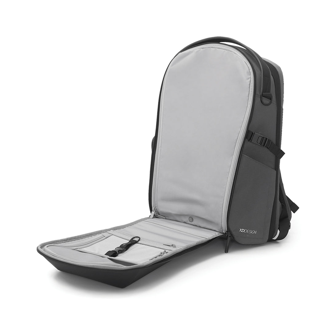 XD Design BizzBackpack | 16" inç Laptop Uyumlu Genişleyebilir Sırt Çantası, 18L - 25L