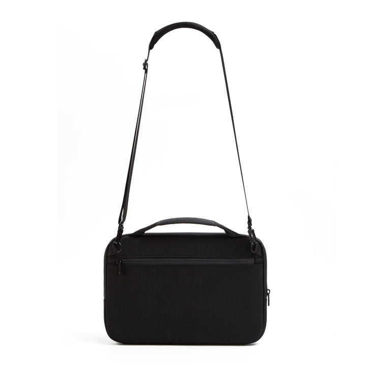 XD Design 16" Executive Laptop Bag, black